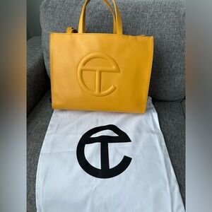 Telfar Medium Shopper